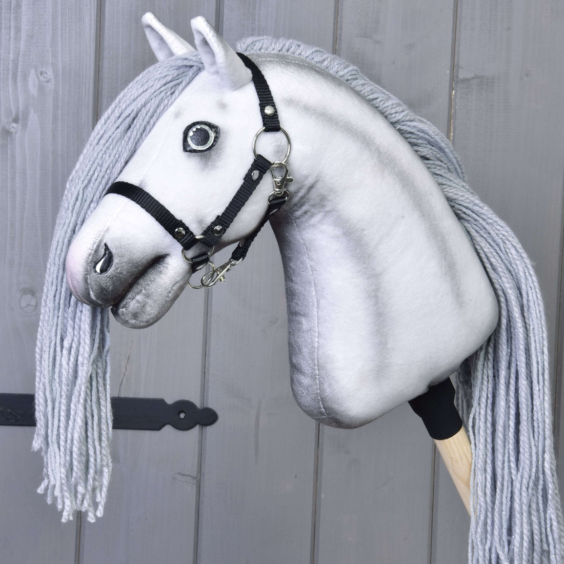 Hobby Horse samorog Silver z uzdo in oglavko