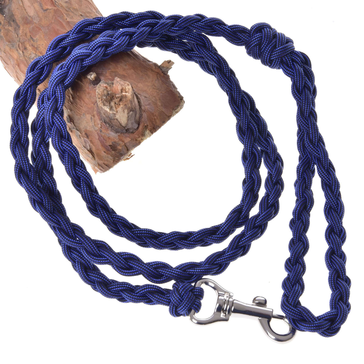 LarDen Hobby Horse povodec Knitted Royal Blue: pleten povodec iz paracorda s srebrnim karabinom, zvit ob hlodu