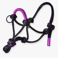 Hobby Horse vrvična oglavka Violette LarDen iz črne vozlane vrvi z vijolično ovitim nosnikom in črnimi obročki