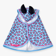 Hobby Horse dežno pregrinjalo Blue Leopard znamke LarDen od zgoraj: svetlo modro z antracitnimi in roza lisami, črnimi ušesi in roza paspulom