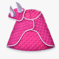 Hobby Horse komplet Hot Pink Silver LarDen: prešito živo roza pregrinjalo in naušniki s srebrno obrobo in srebrnimi ušesnimi deli
