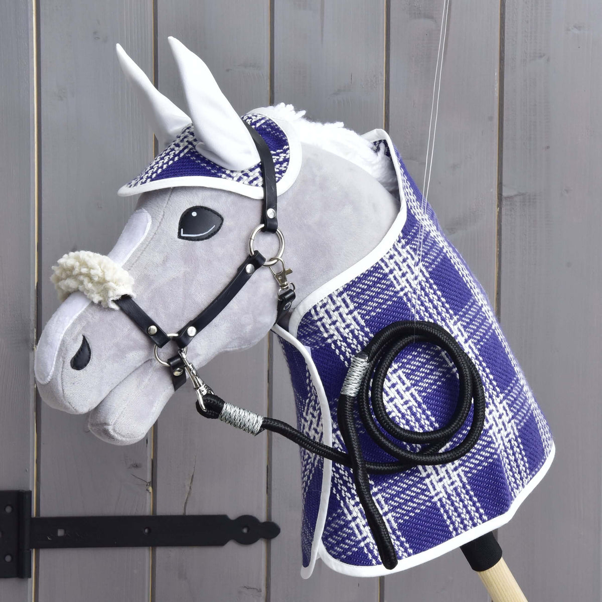 Grey Hobby Horse in the full Set Cube: blue and white check blanket and ear bonnet, halter with fur noseband, lead rope