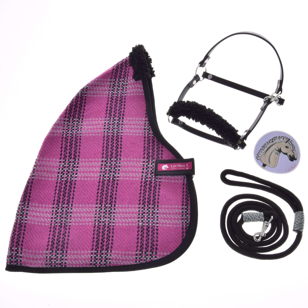 Hobby Horse komplet Harmony Pink znamke LarDen: roza-črno karirasto pregrinjalo, črna oglavka s črnim flisom, povodec in nalepka
